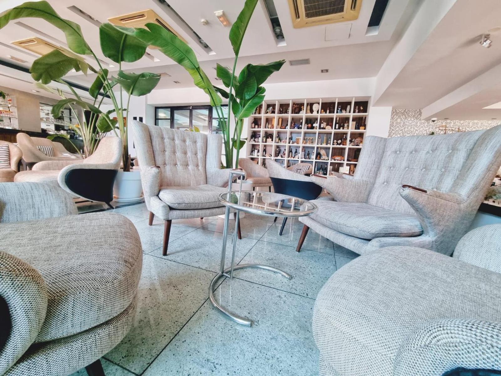 Hotel Jona Podstrana Ngoại thất bức ảnh