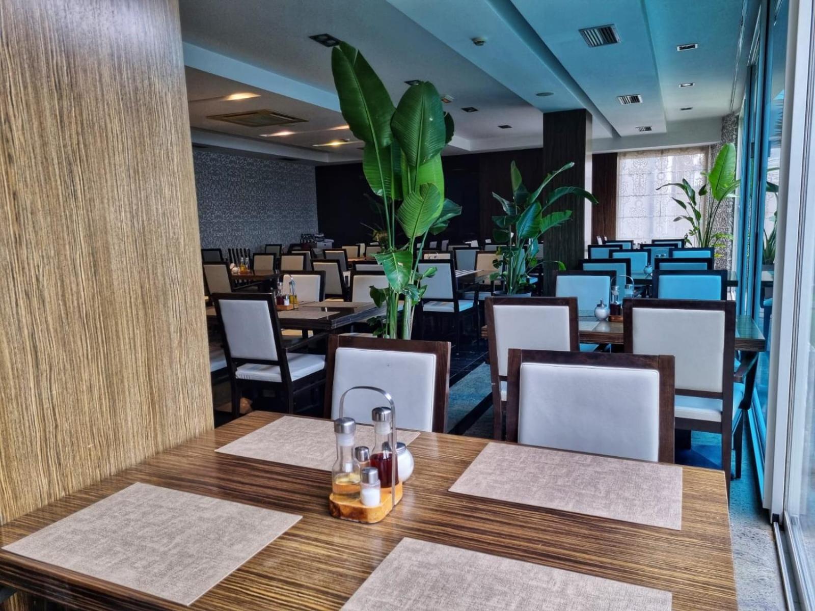 Hotel Jona Podstrana Ngoại thất bức ảnh